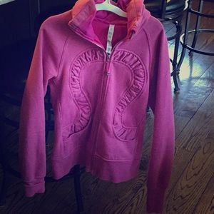 Lululemon pink sweatshirt